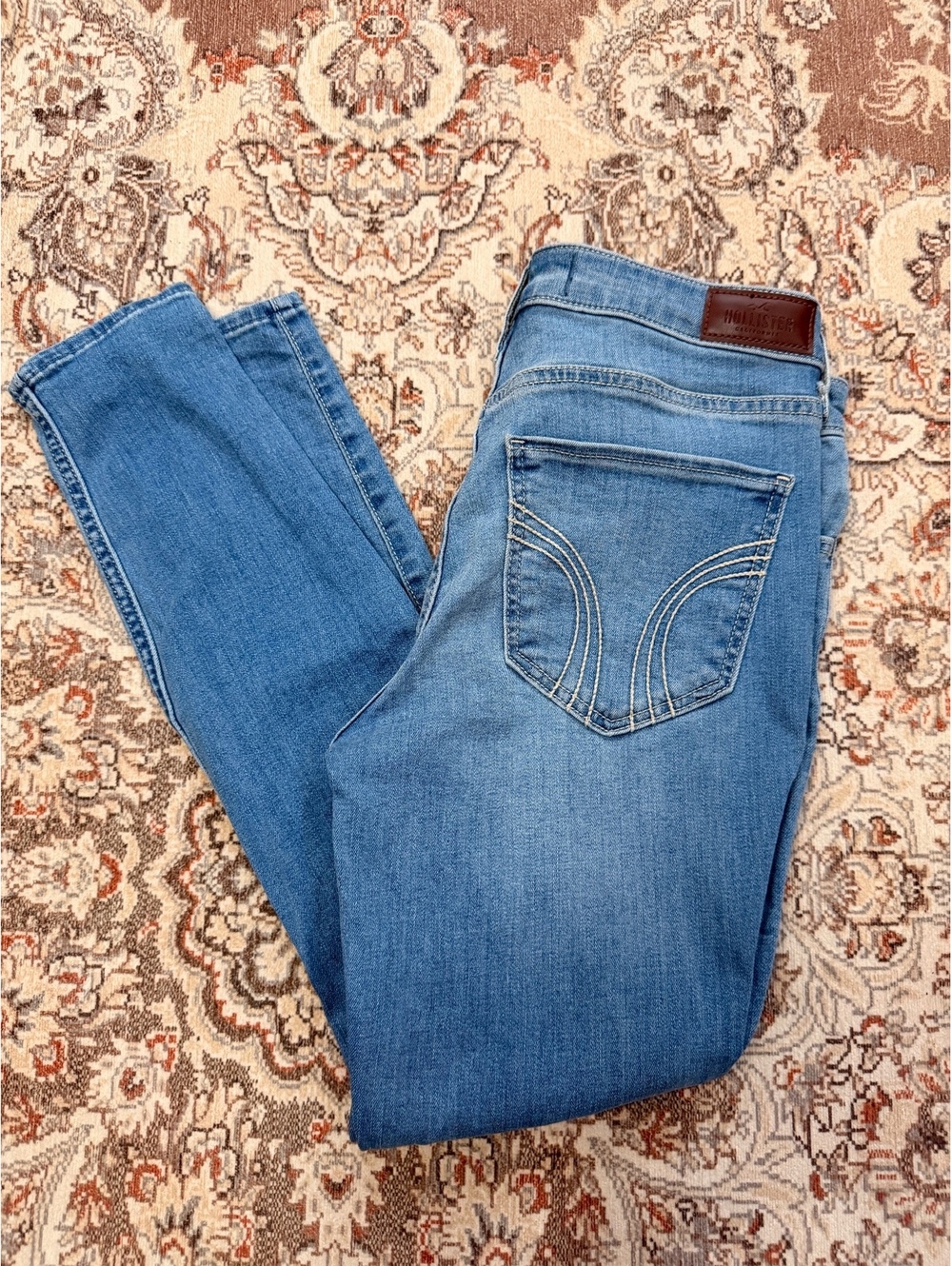 Hollister mid rose crop distressed skinny jeans